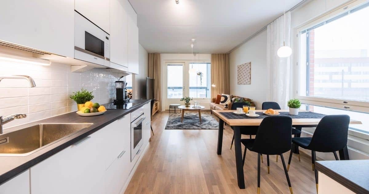 Premium kalustetut asunnot Jyväskylä – Rahuli Homes tarjoaa moderneja ja täysin varusteltuja huoneistoja pitkäaikaiseen majoitukseen.